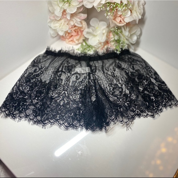 🆕 Black lace🤩satin pj set - Picture 4 of 6